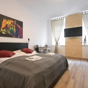 https://apartment-modern-und-neu-renoviert.vienna-besthotels.com
